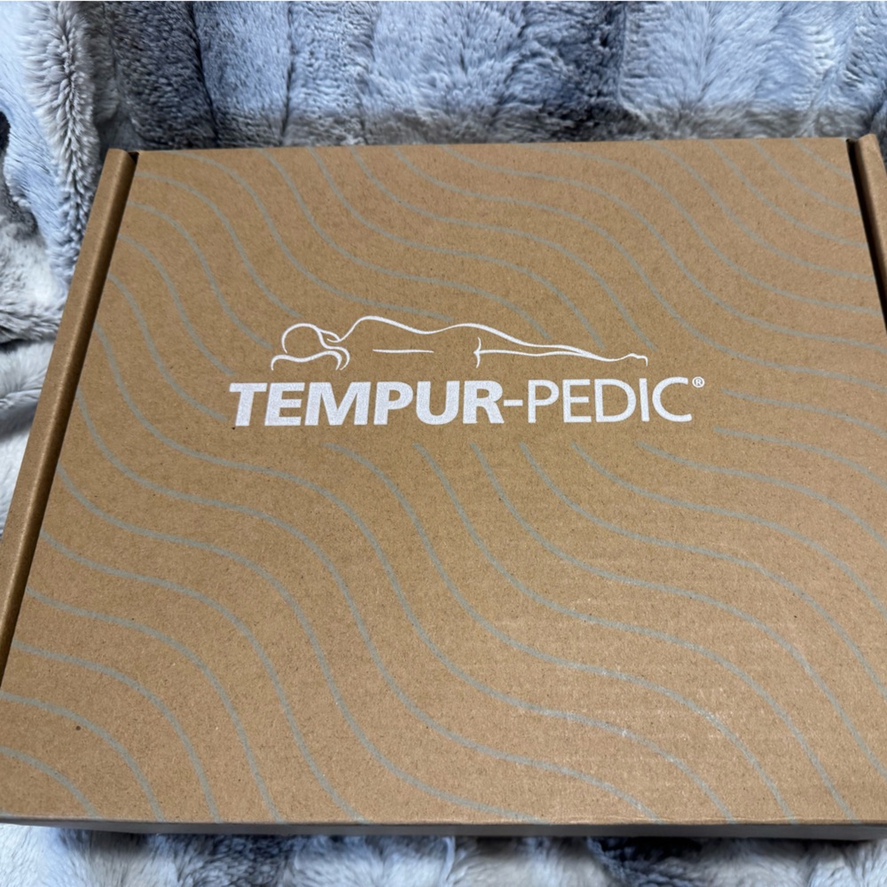 Tempur-Pedic ProAir Sheet Set Cal-King White - BRAND NEW 65%Cotton 35%Tencel - Picture 3 of 5